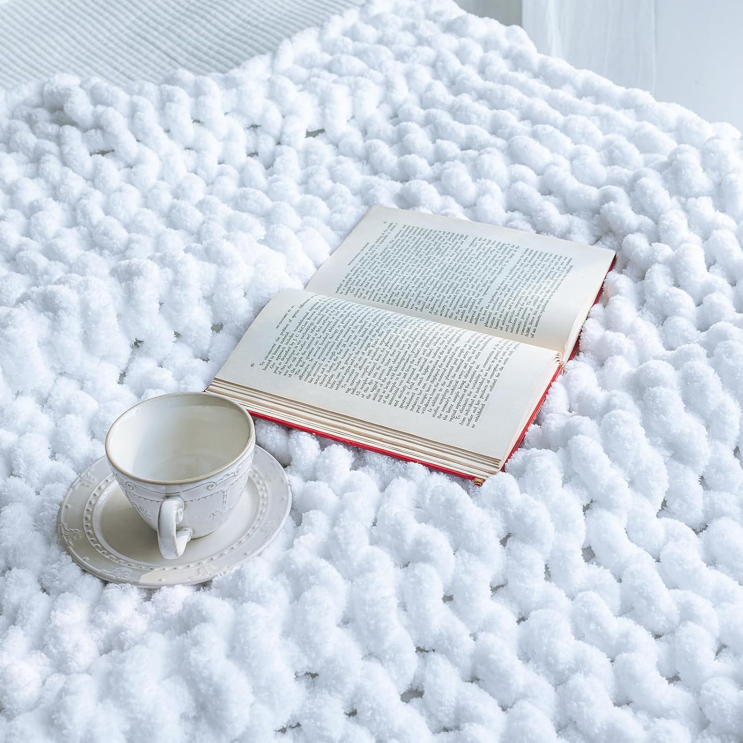 White Rope Knot Chunky Knit Throw Blanket