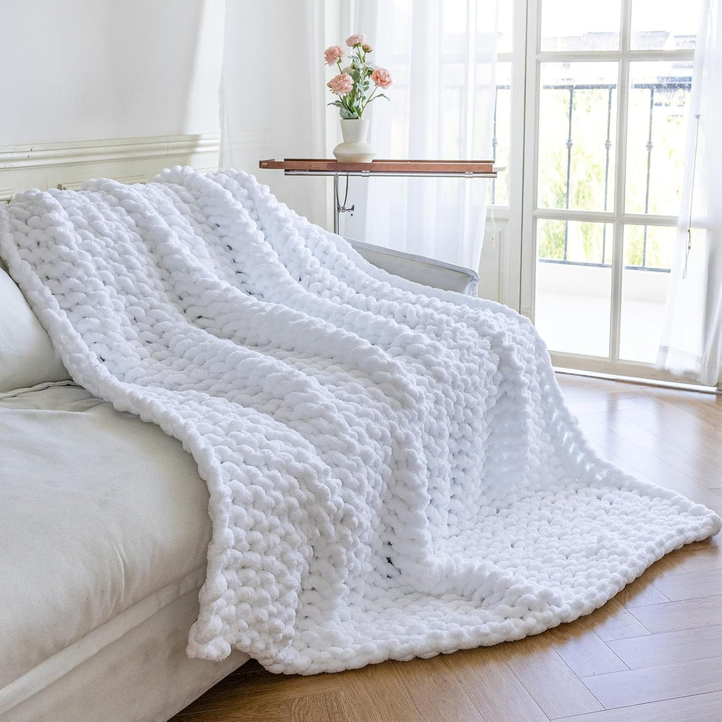 White Rope Knot Chunky Knit Throw Blanket